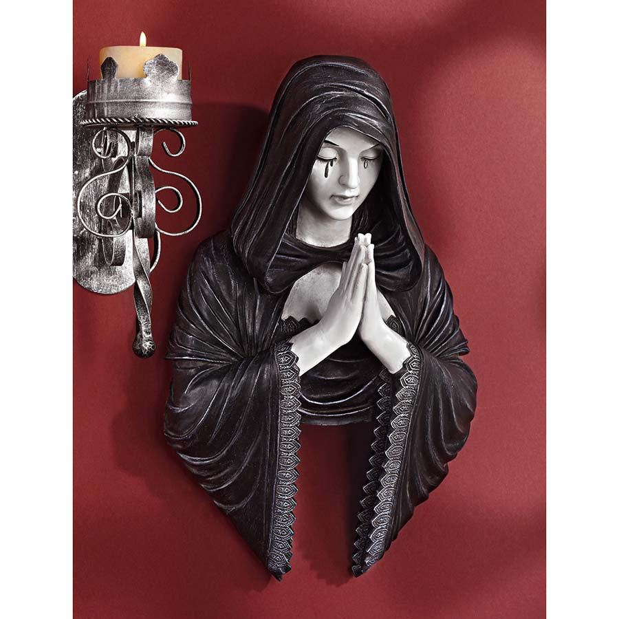 Decorative Gothic Prayer Wall Sculpture